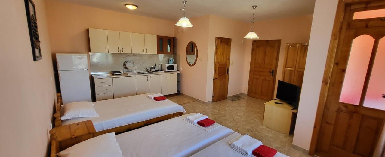 Amfora Guest House 비알라 외부 사진