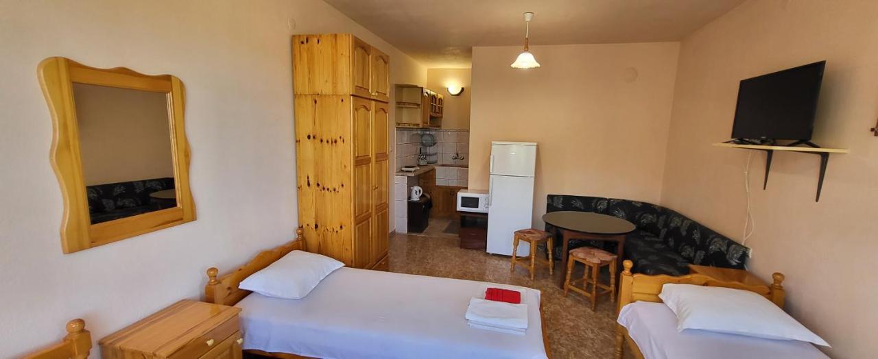 Amfora Guest House 비알라 외부 사진